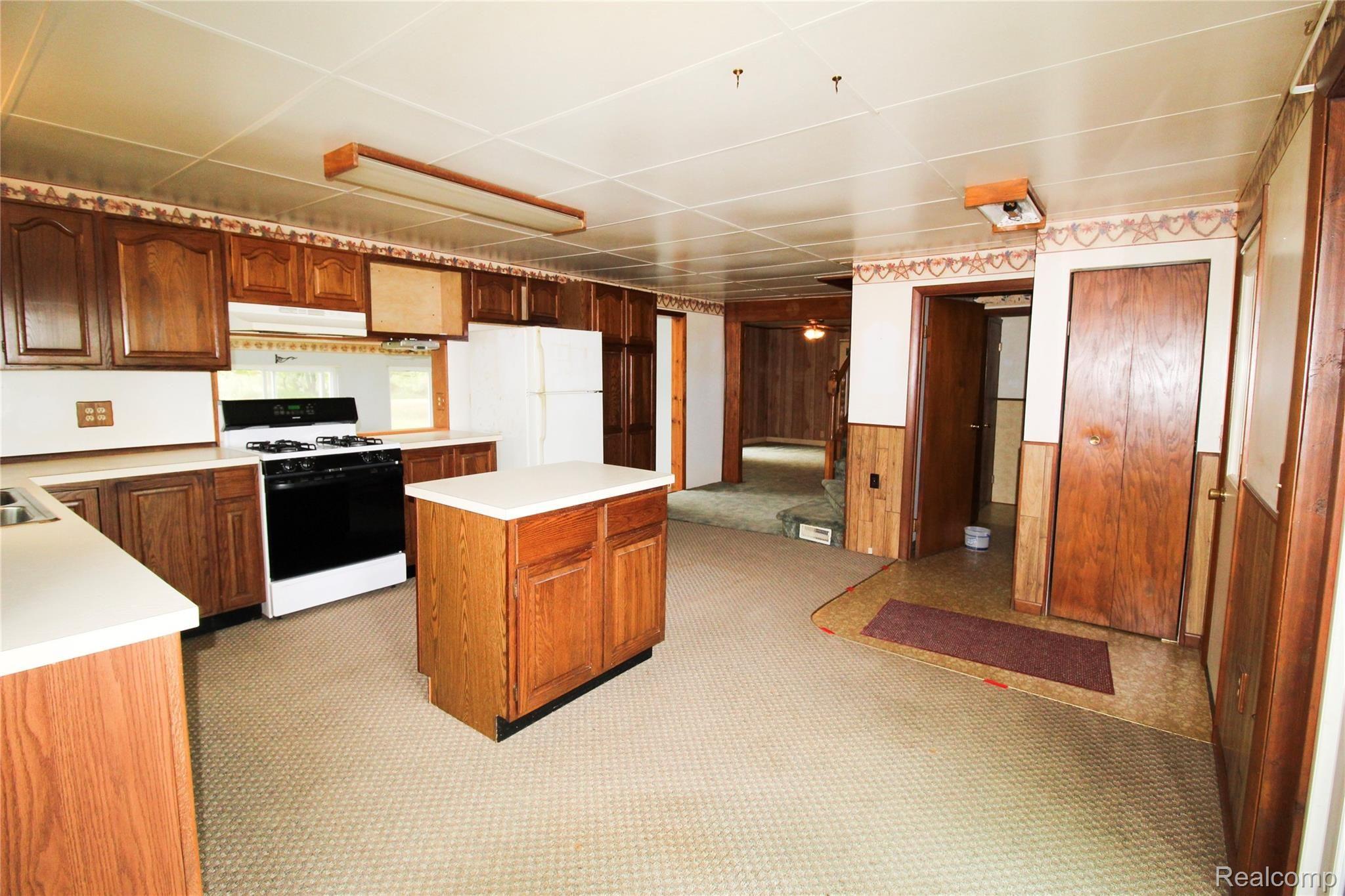 8212 Rich Road Mayville, MI 48744 - Photo 8 of 59 Kitchen (2).jpg