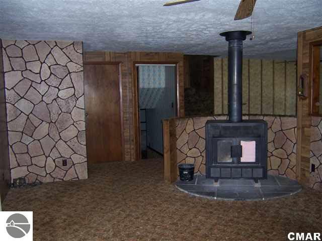 5870 West Shearer Road Coleman, MI 48618 - Photo 4 of 8 1769619-3.JPG
