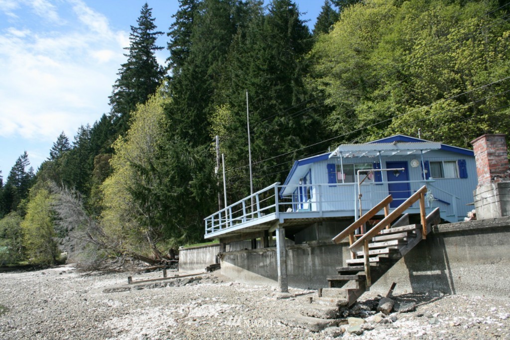 8701 Northeast North Shore Road Belfair, WA 98528 - Photo 4 of 4