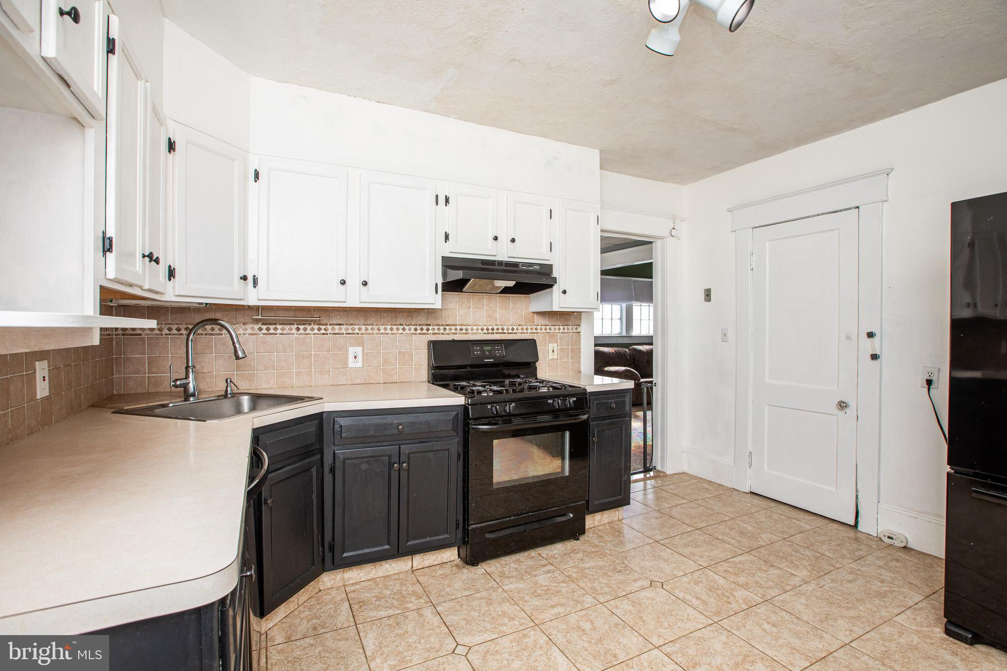 810 Klockner Road Hamilton, NJ 08619 - Photo 20 of 41