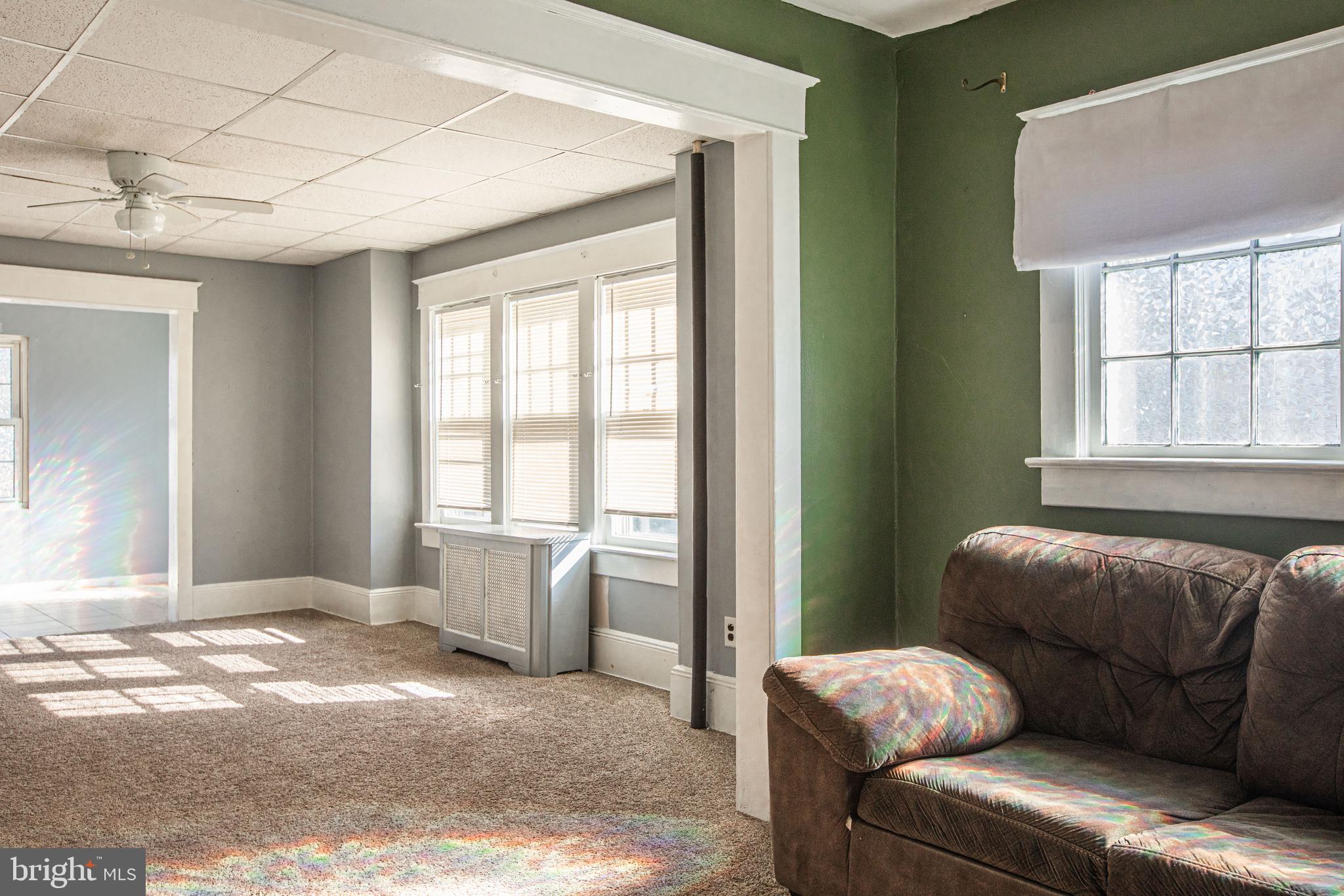 810 Klockner Road Hamilton, NJ 08619 - Photo 4 of 41