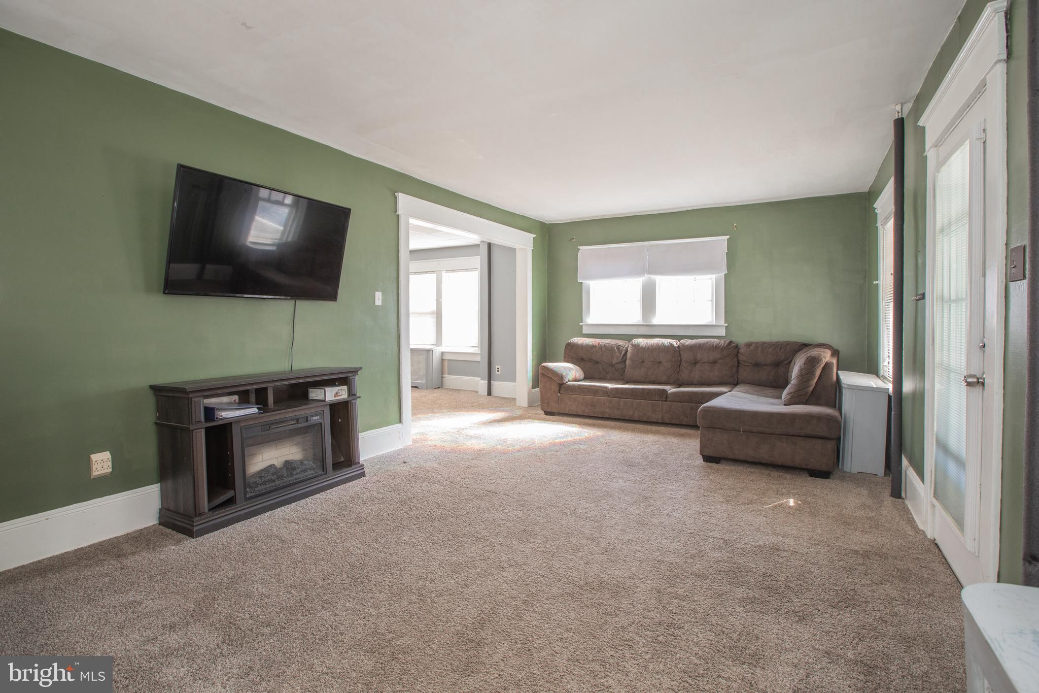 810 Klockner Road Hamilton, NJ 08619 - Photo 8 of 41