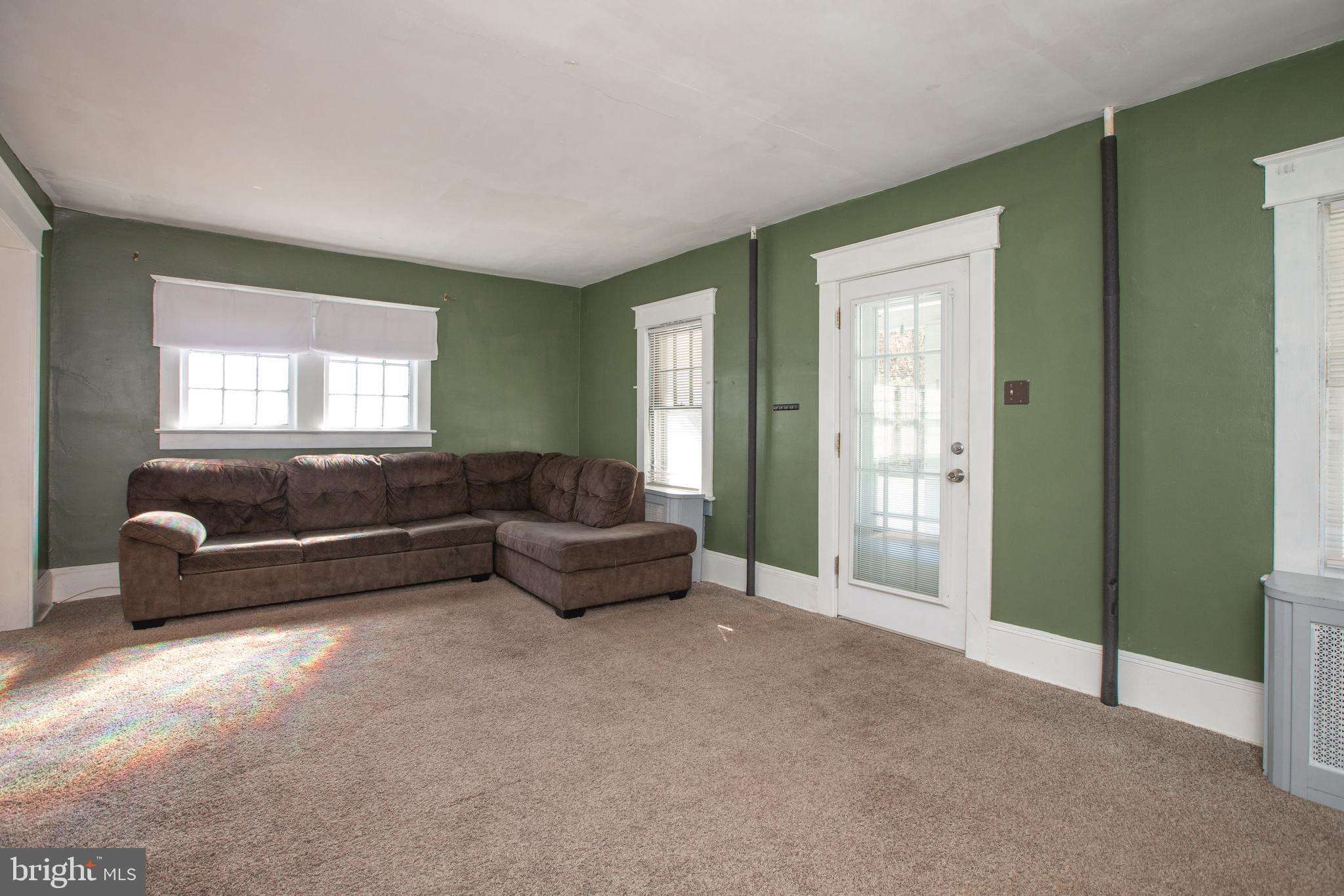 810 Klockner Road Hamilton, NJ 08619 - Photo 9 of 41