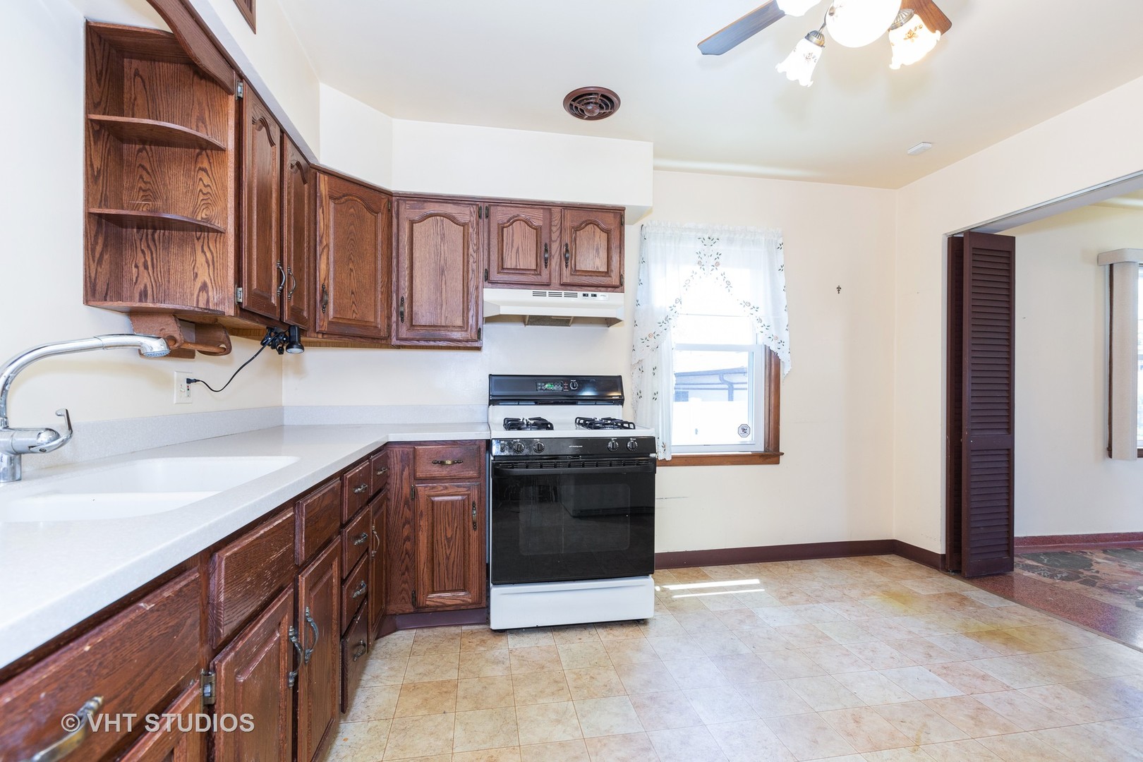 3628 Harlem Avenue Riverside, IL 60546 - Photo 4 of 12