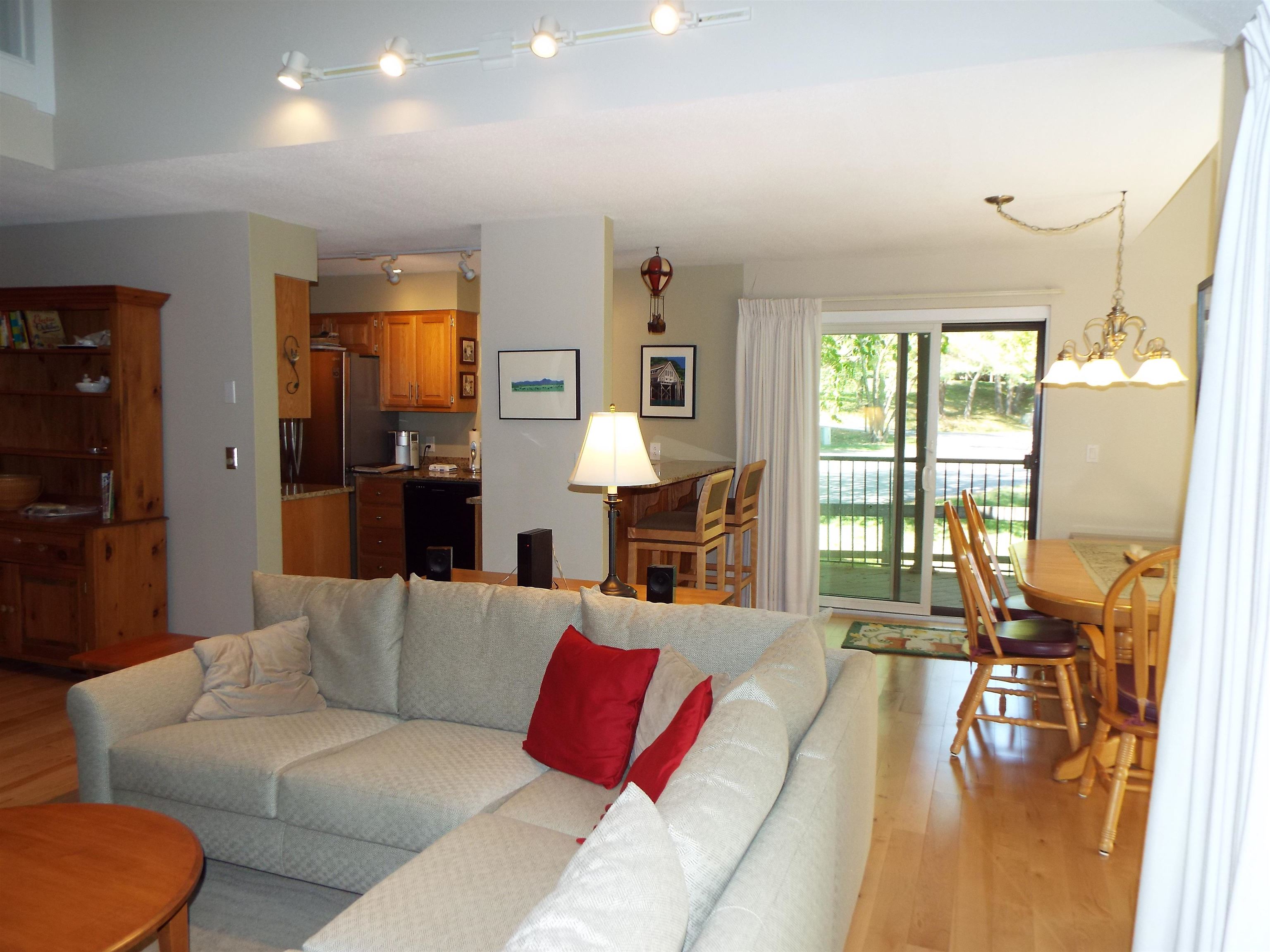 1140 Murphys Road Hartford, VT 05059 - Photo 12 of 31 Gallery Image 12