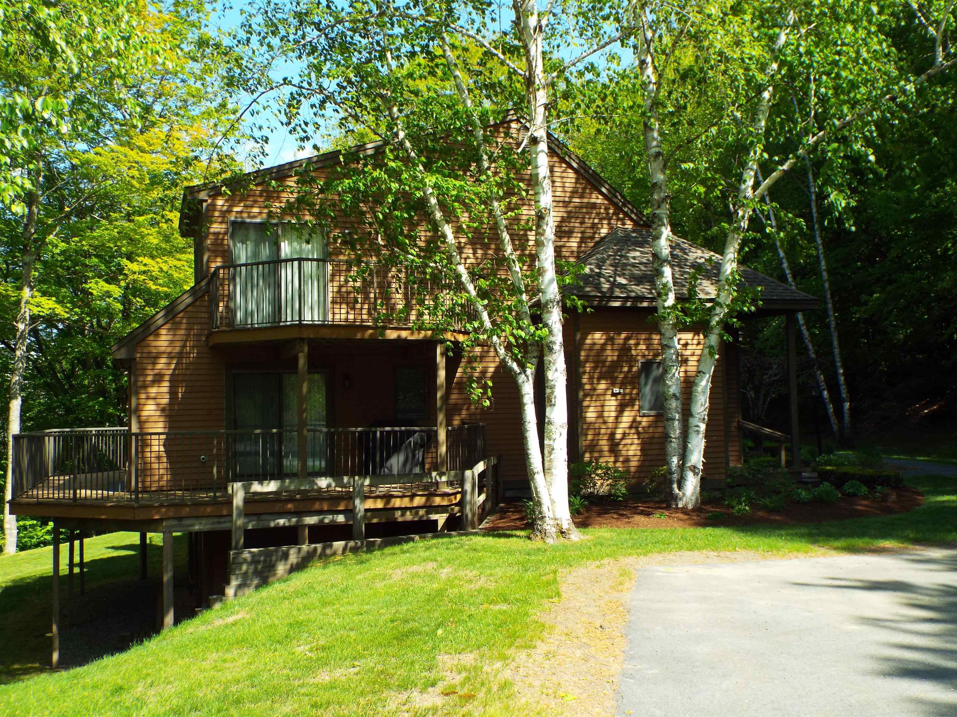 1140 Murphys Road Hartford, VT 05059 - Photo 2 of 31 Gallery Image 2