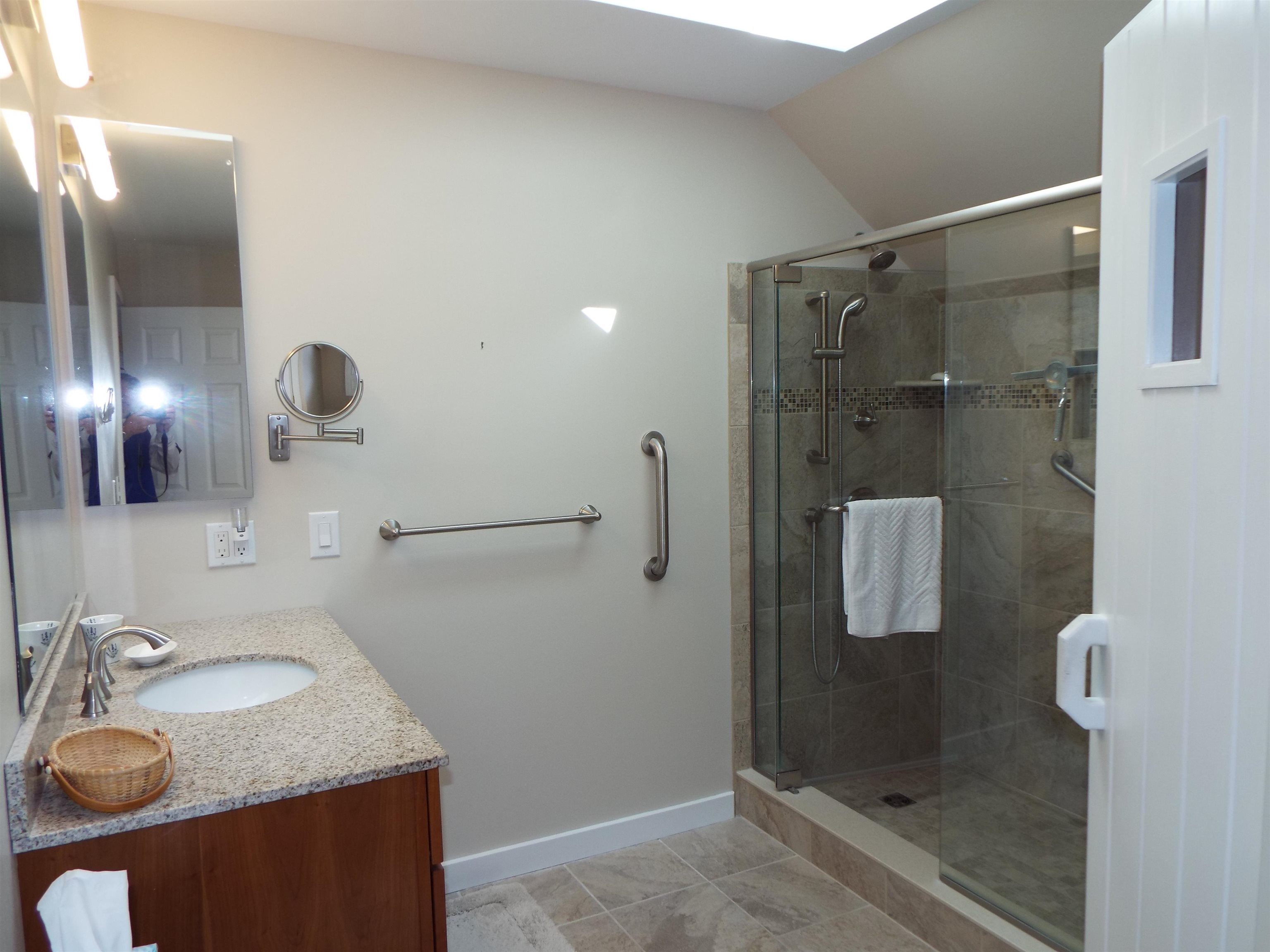 1140 Murphys Road Hartford, VT 05059 - Photo 24 of 31 Gallery Image 24