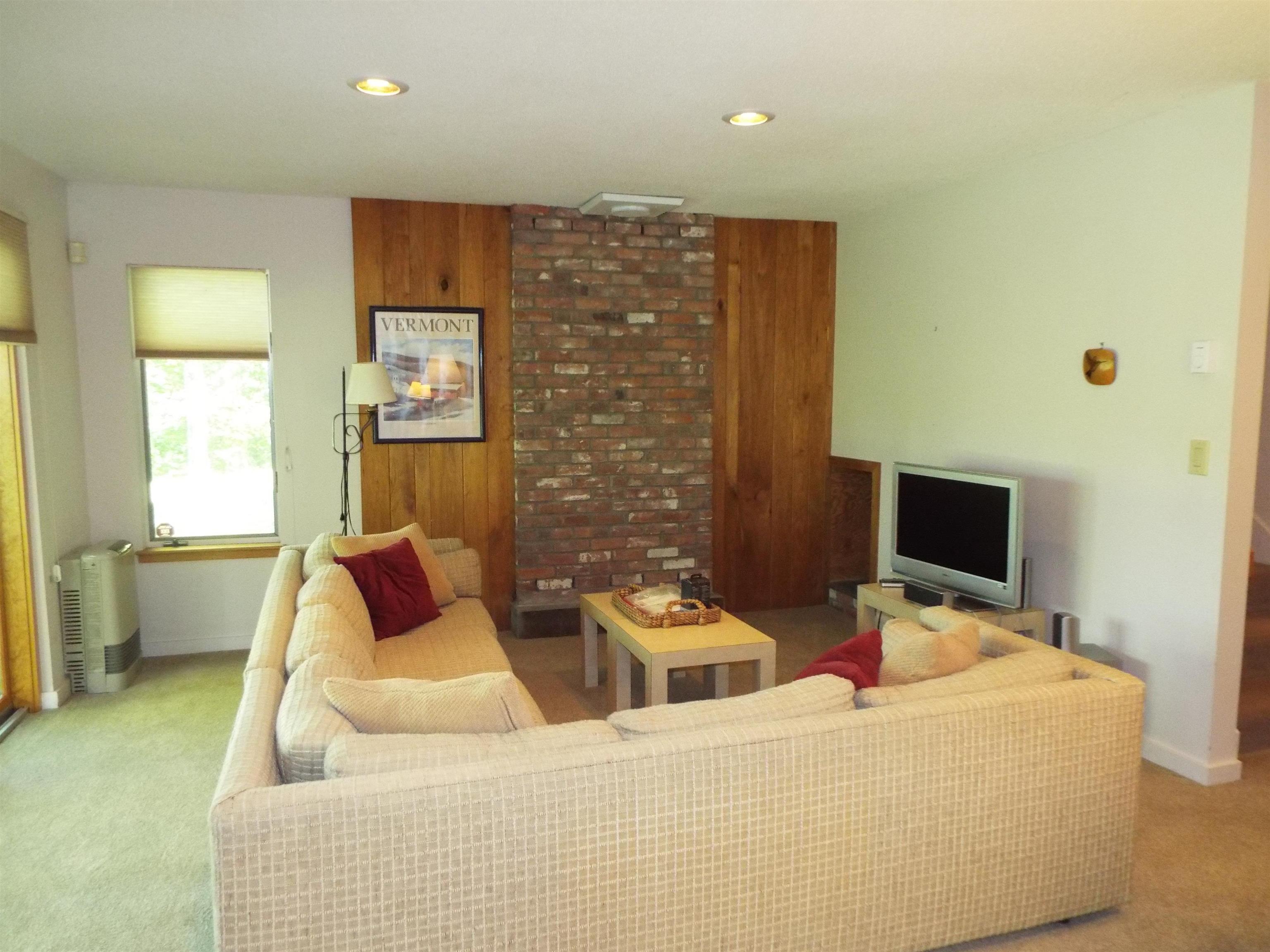 1140 Murphys Road Hartford, VT 05059 - Photo 25 of 31 Gallery Image 25