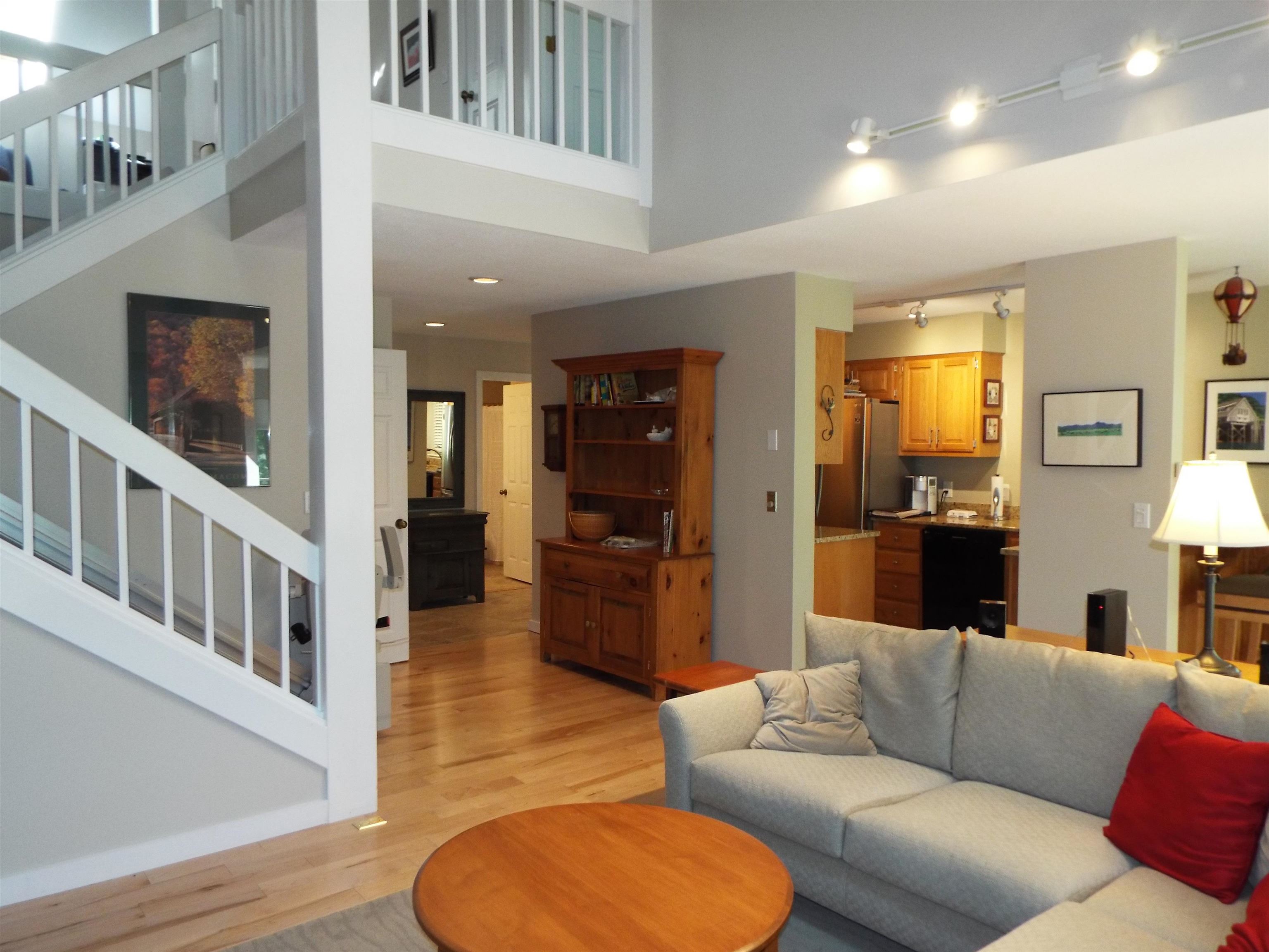 1140 Murphys Road Hartford, VT 05059 - Photo 7 of 31 Gallery Image 7