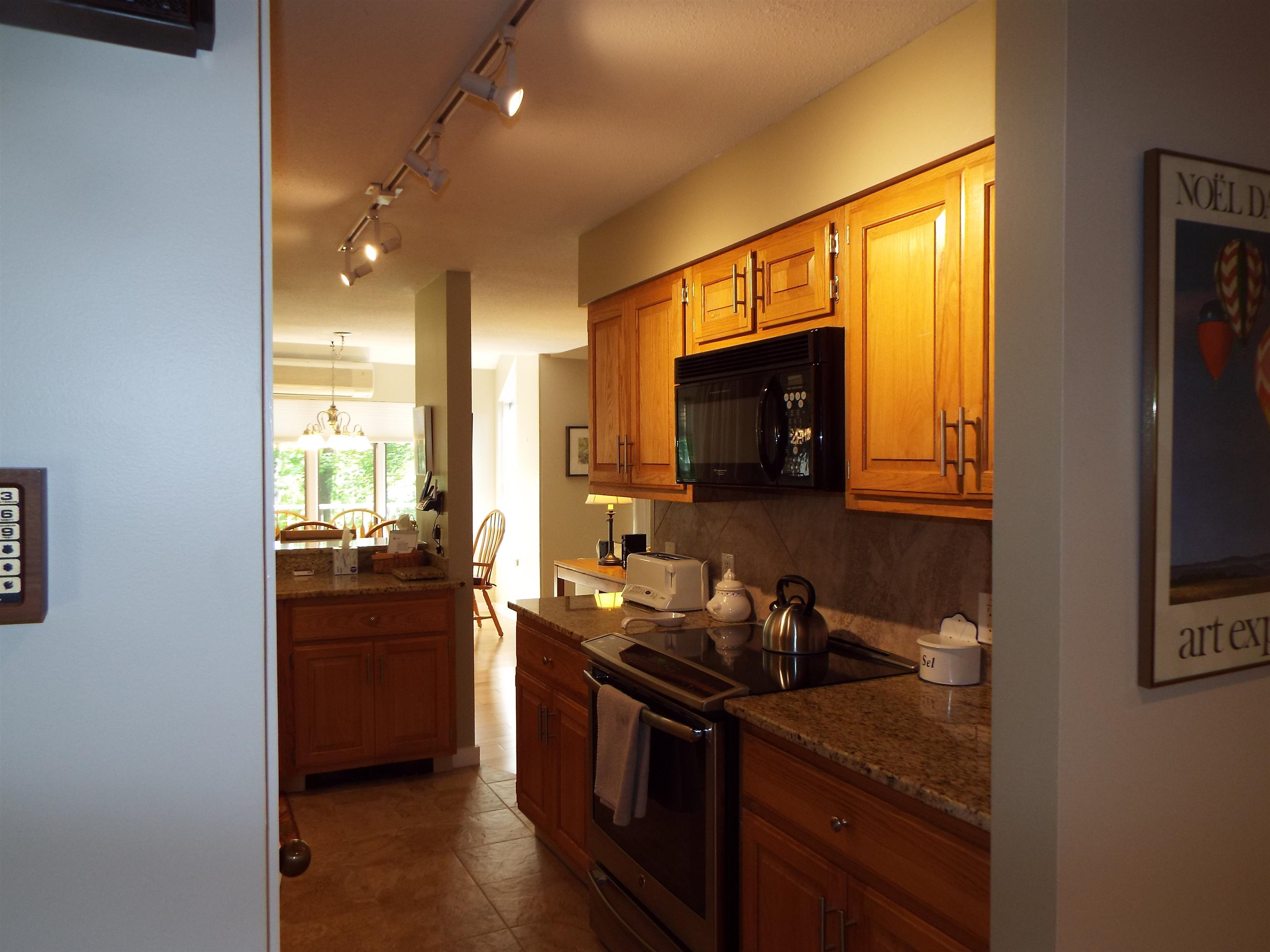 1140 Murphys Road Hartford, VT 05059 - Photo 8 of 31 Gallery Image 8