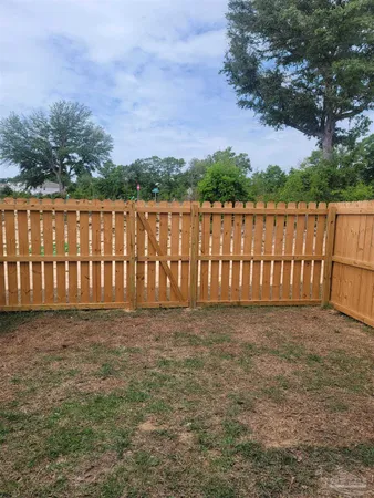 $2,000 | 3984 Pendragon Circle, Milton, FL 32583