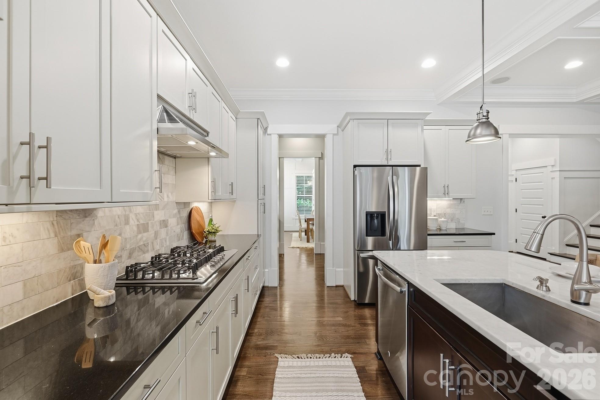 509 Orient Road Charlotte, NC 28211 - Photo 5 of 41