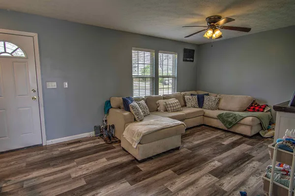 $250,000 | 12966 Highway 75, Henagar, AL 35978