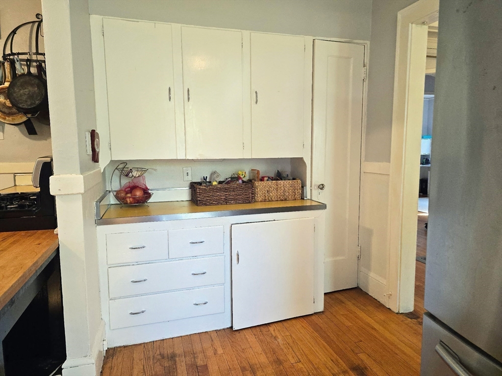 24 Bangor Street Springfield, MA 01118 - Photo 12 of 25 Gallery Image 12