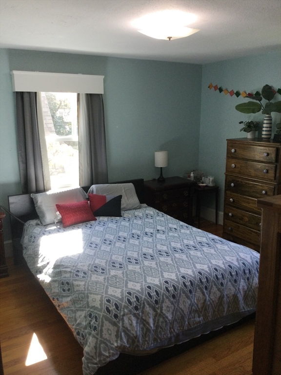 24 Bangor Street Springfield, MA 01118 - Photo 18 of 25 Gallery Image 18