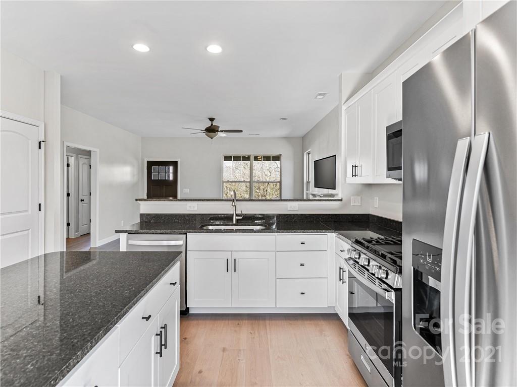 534 Fairview Road Asheville, NC 28803 - Photo 11 of 29 Gallery Image 11