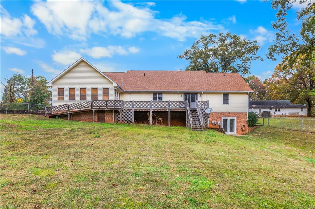 1320 Pratt Road Ararat, NC 27007 - Photo 3 of 44 Gallery Image 3
