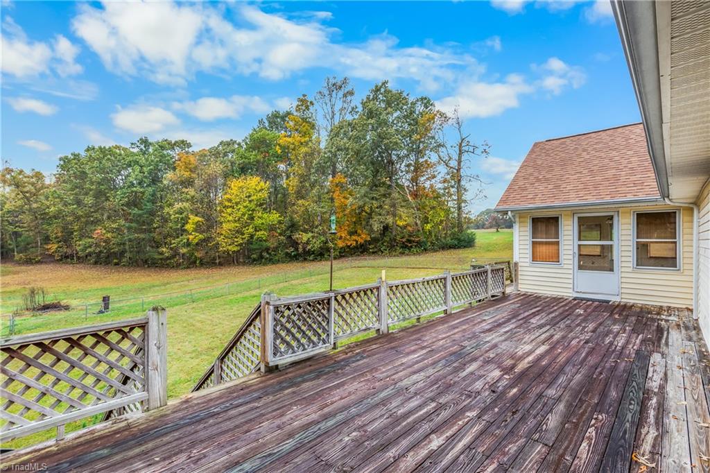 1320 Pratt Road Ararat, NC 27007 - Photo 34 of 44 Gallery Image 34