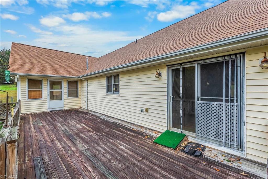 1320 Pratt Road Ararat, NC 27007 - Photo 35 of 44 Gallery Image 35
