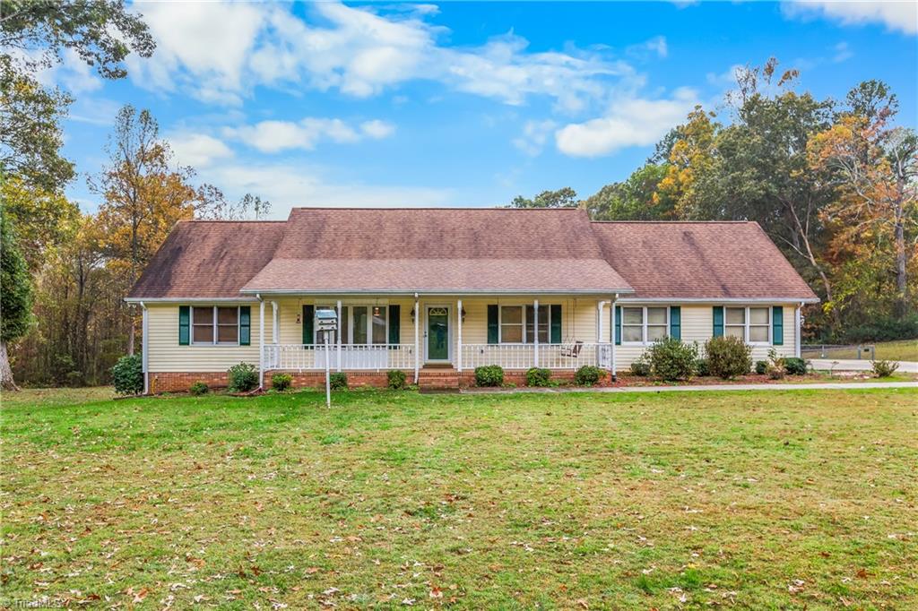 1320 Pratt Road Ararat, NC 27007 - Photo 43 of 44 Gallery Image 43