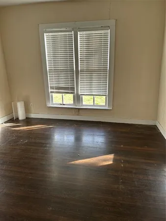 $125,000 | 607 Northwest Main, Ennis, TX 75119