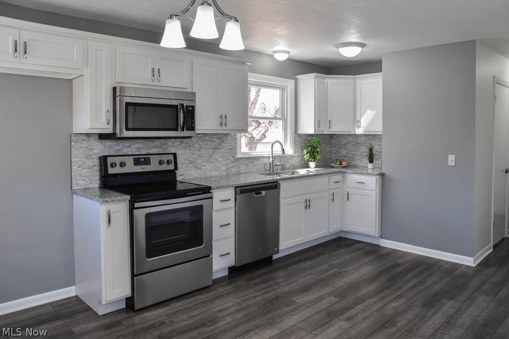 3410 Pontius Road Uniontown, OH 44685 - Photo 6 of 25 New white cabinets!