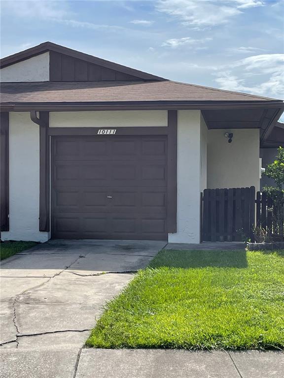 a view of front door and porch