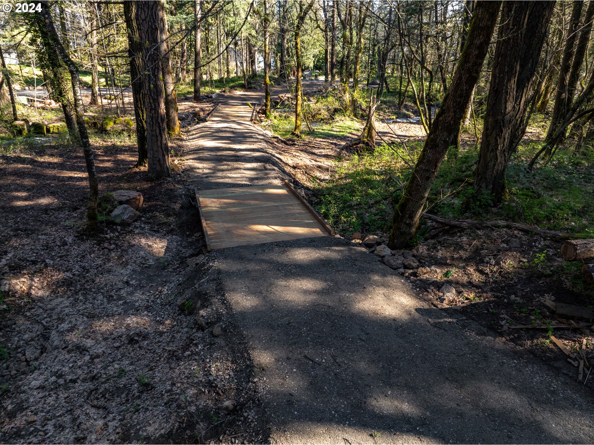 455 Country Club Road Hood River, OR 97031 - Photo 36 of 36 a view of street with lots of green space and trees