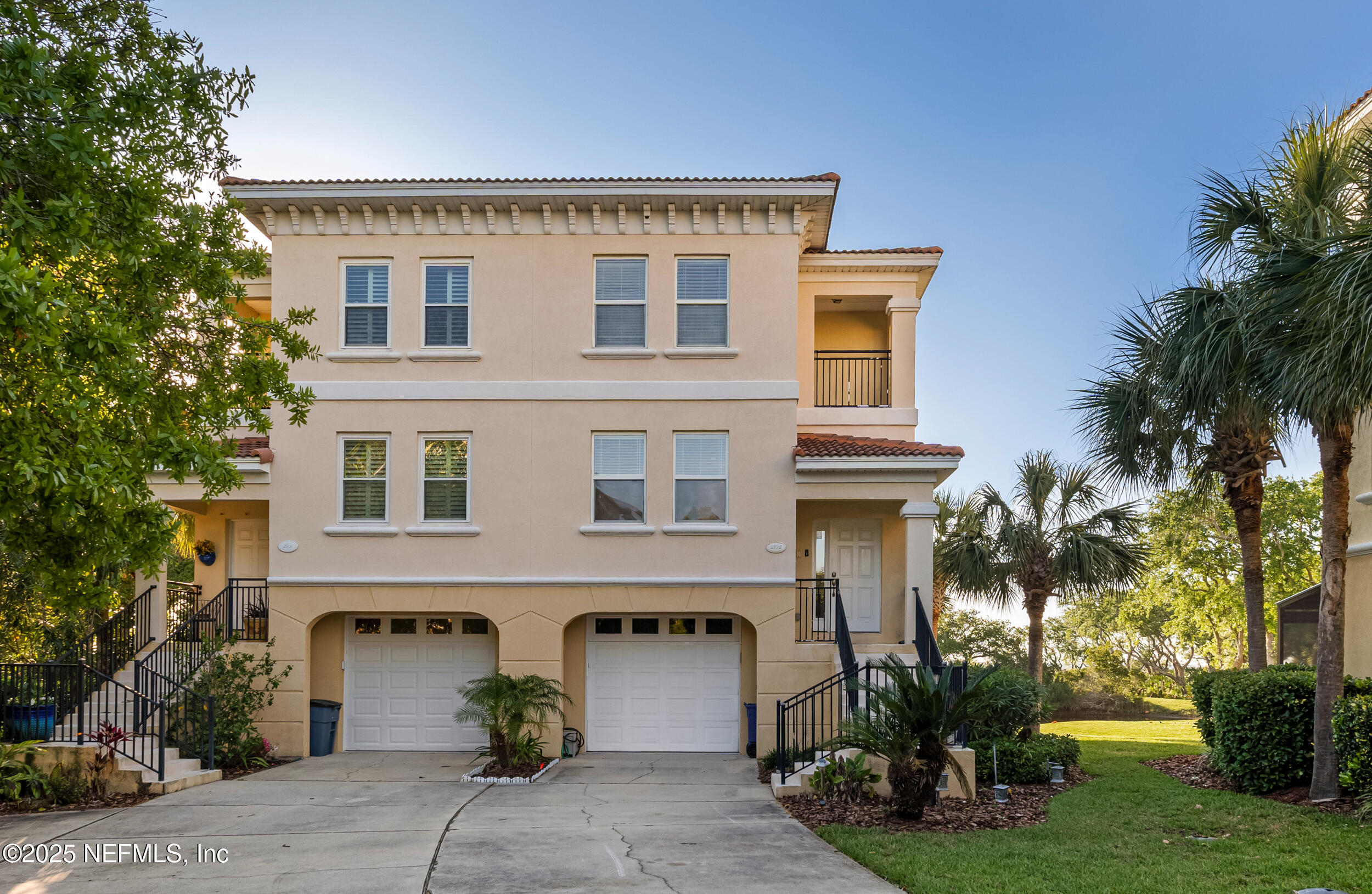 2102 Windjammer Lane St. Augustine, FL 32084 - Photo 5 of 47 a front view of a house