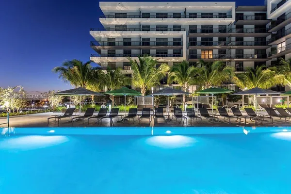 $5,000 | 2960 Northeast 207th Street, Unit 904, Aventura, FL 33180