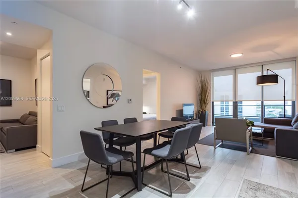 $5,000 | 2960 Northeast 207th Street, Unit 904, Aventura, FL 33180