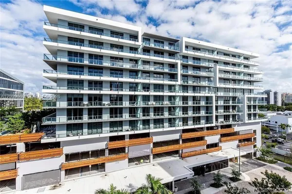 $5,000 | 2960 Northeast 207th Street, Unit 904, Aventura, FL 33180