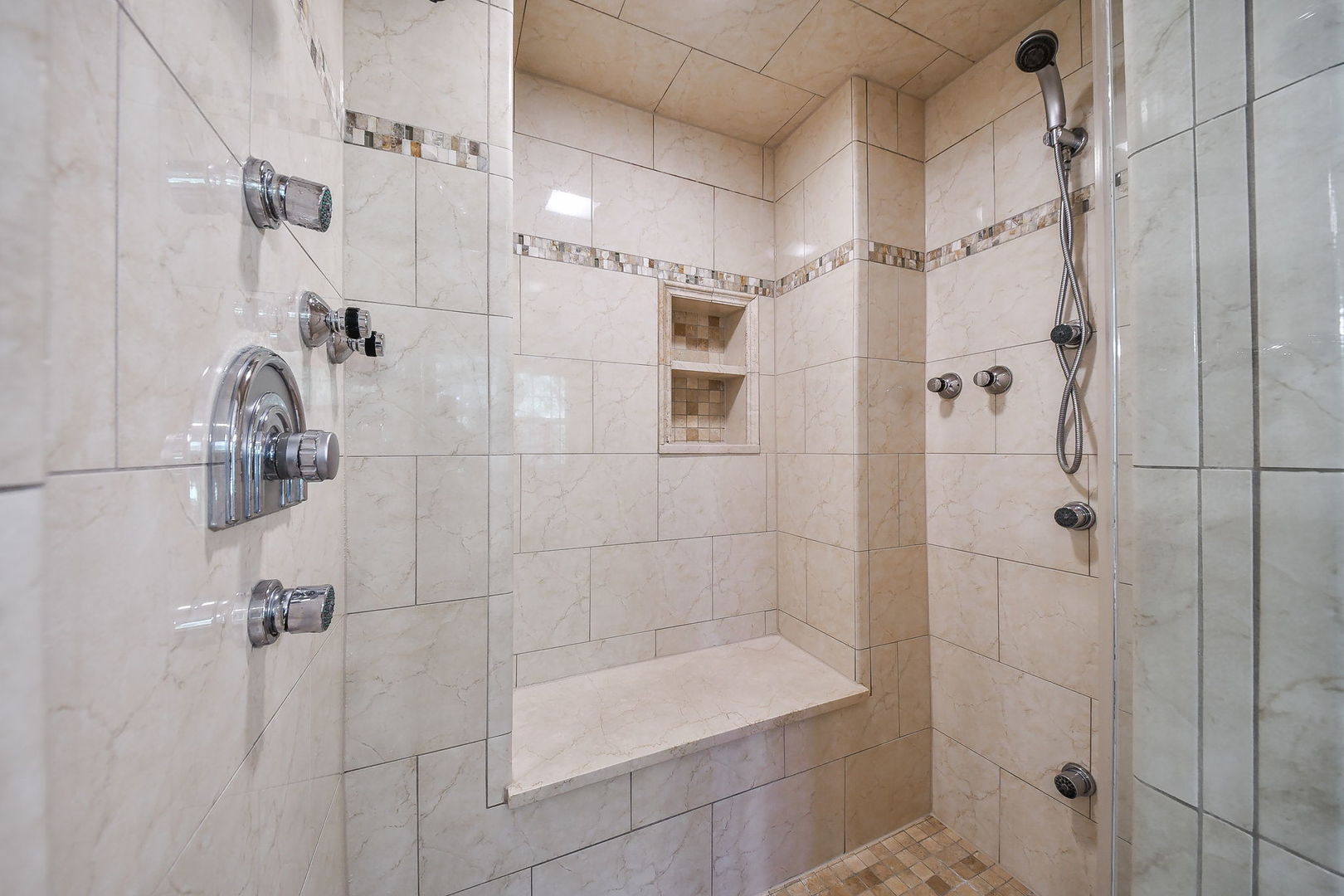6S230 New Hope Road Naperville, IL 60540 - Photo 31 of 61 Gallery Image 31