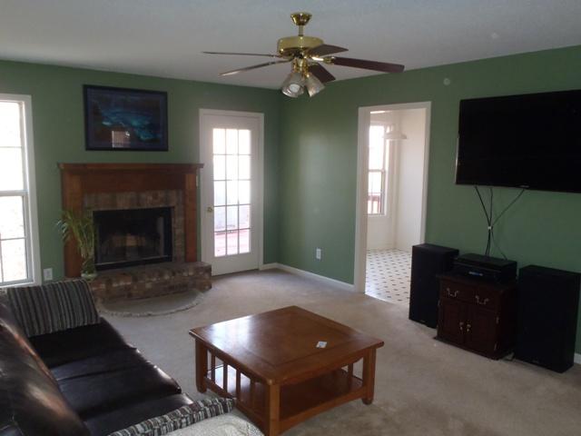 3469 Hunters Ridge Woodlawn, TN 37191 - Photo 3 of 16 Living Room with View of Breakfast Nook