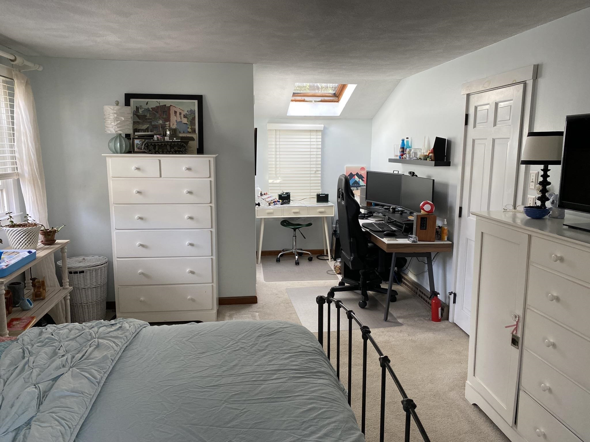 22 Shadwell Road Nashua, NH 03062 - Photo 8 of 19