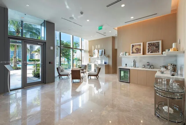 $13,900 | 15701 Collins Avenue, Unit 703, Sunny Isles Beach, FL 33160