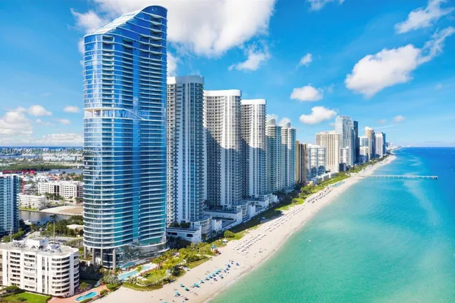 $13,900 | 15701 Collins Avenue, Unit 703, Sunny Isles Beach, FL 33160
