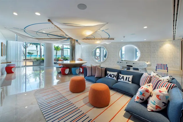 $13,900 | 15701 Collins Avenue, Unit 703, Sunny Isles Beach, FL 33160