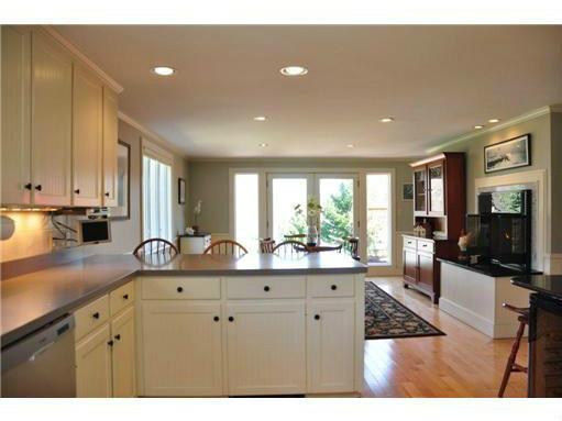 11 Sea Cove Road Cumberland, ME 04110 - Photo 11 of 21 Kitchen.