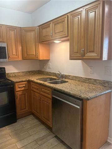 558 Folse Street River Ridge, LA 70123 - Photo 2 of 12 Gallery Image 2