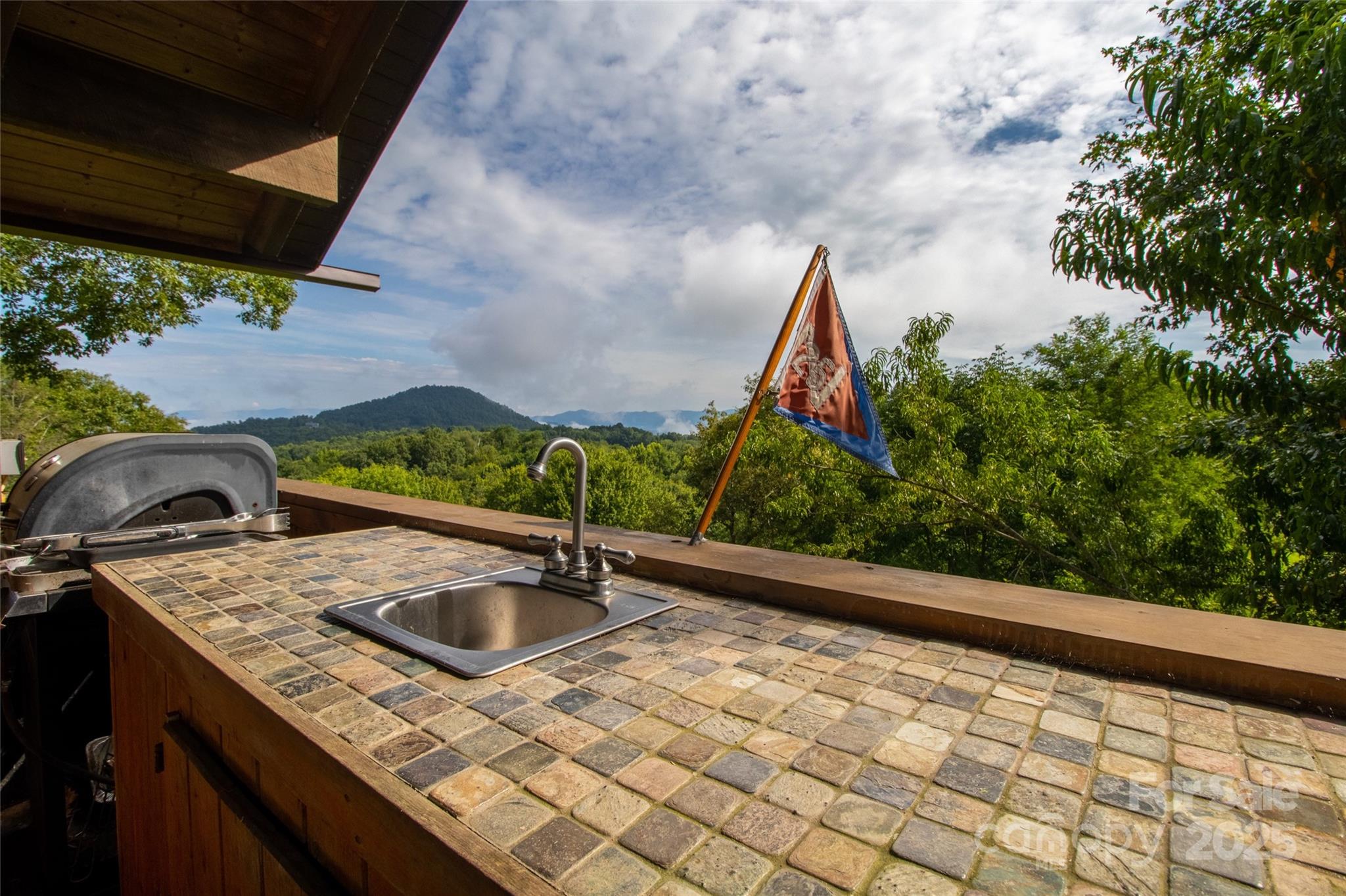 5271 Big Ridge Road Glenville, NC 28736 - Photo 20 of 26 Gallery Image 20