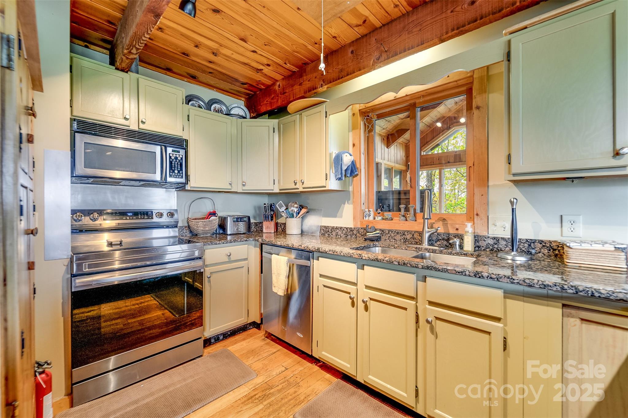 5271 Big Ridge Road Glenville, NC 28736 - Photo 5 of 26 Gallery Image 5