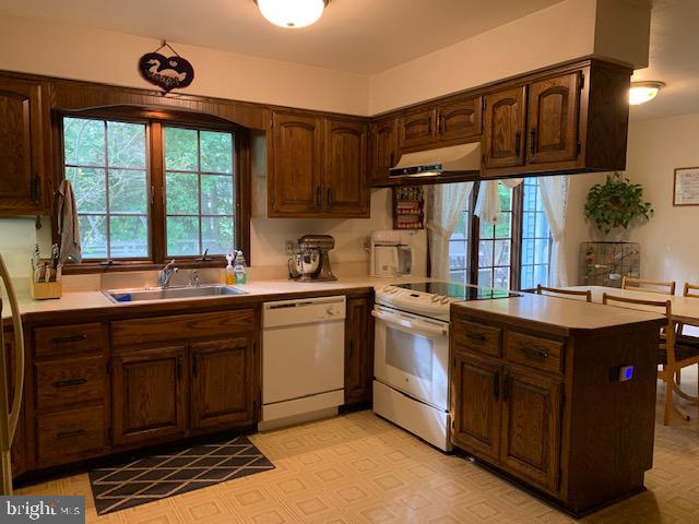 151 Eaglenest Road Freehold, NJ 07728 - Photo 20 of 40