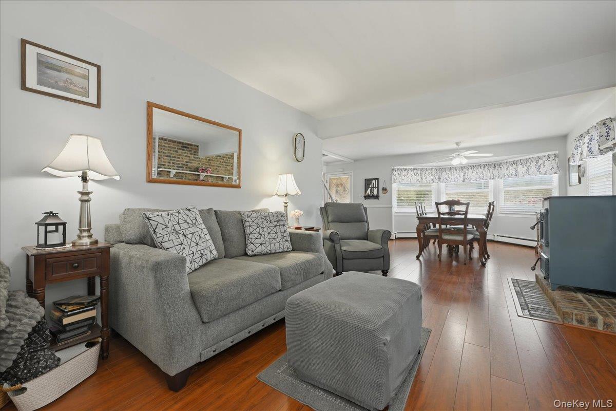 41 Sugar Maple Road Levittown, NY 11756 - Photo 3 of 16