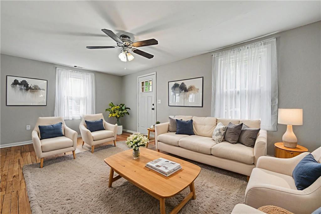 1418 Maple Lane Lawrence, KS 66044 - Photo 4 of 21