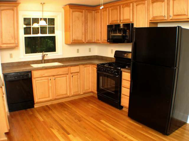 2073 Chepstow Road Rotterdam, NY 12303 - Photo 2 of 12 Photo 2