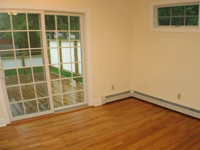2073 Chepstow Road Rotterdam, NY 12303 - Photo 3 of 12 Photo 3