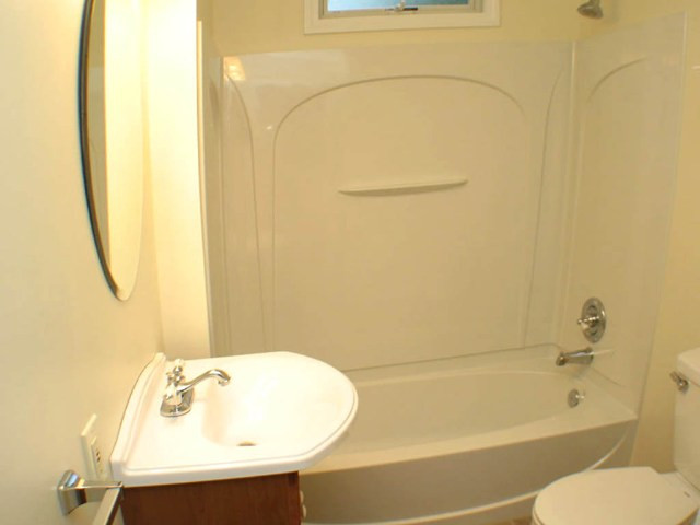 2073 Chepstow Road Rotterdam, NY 12303 - Photo 6 of 12 Photo 6