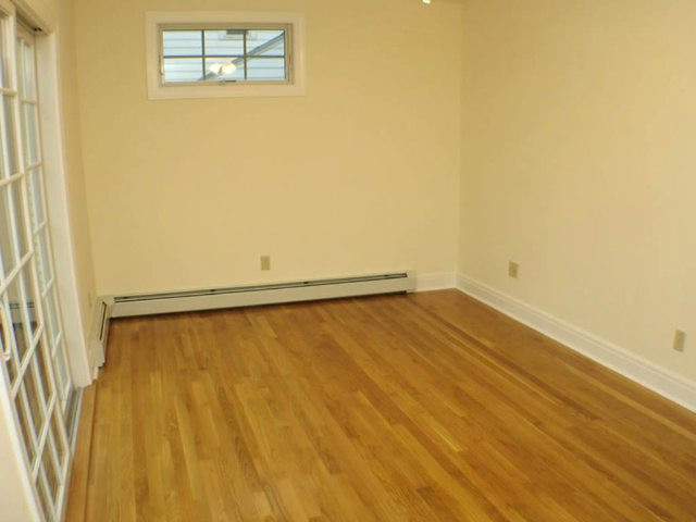 2073 Chepstow Road Rotterdam, NY 12303 - Photo 9 of 12 Photo 9