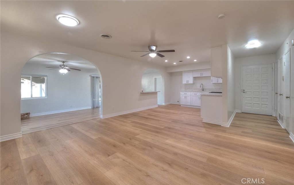 11413 Jane Way Stanton, CA 90680 - Photo 7 of 32 Living Room